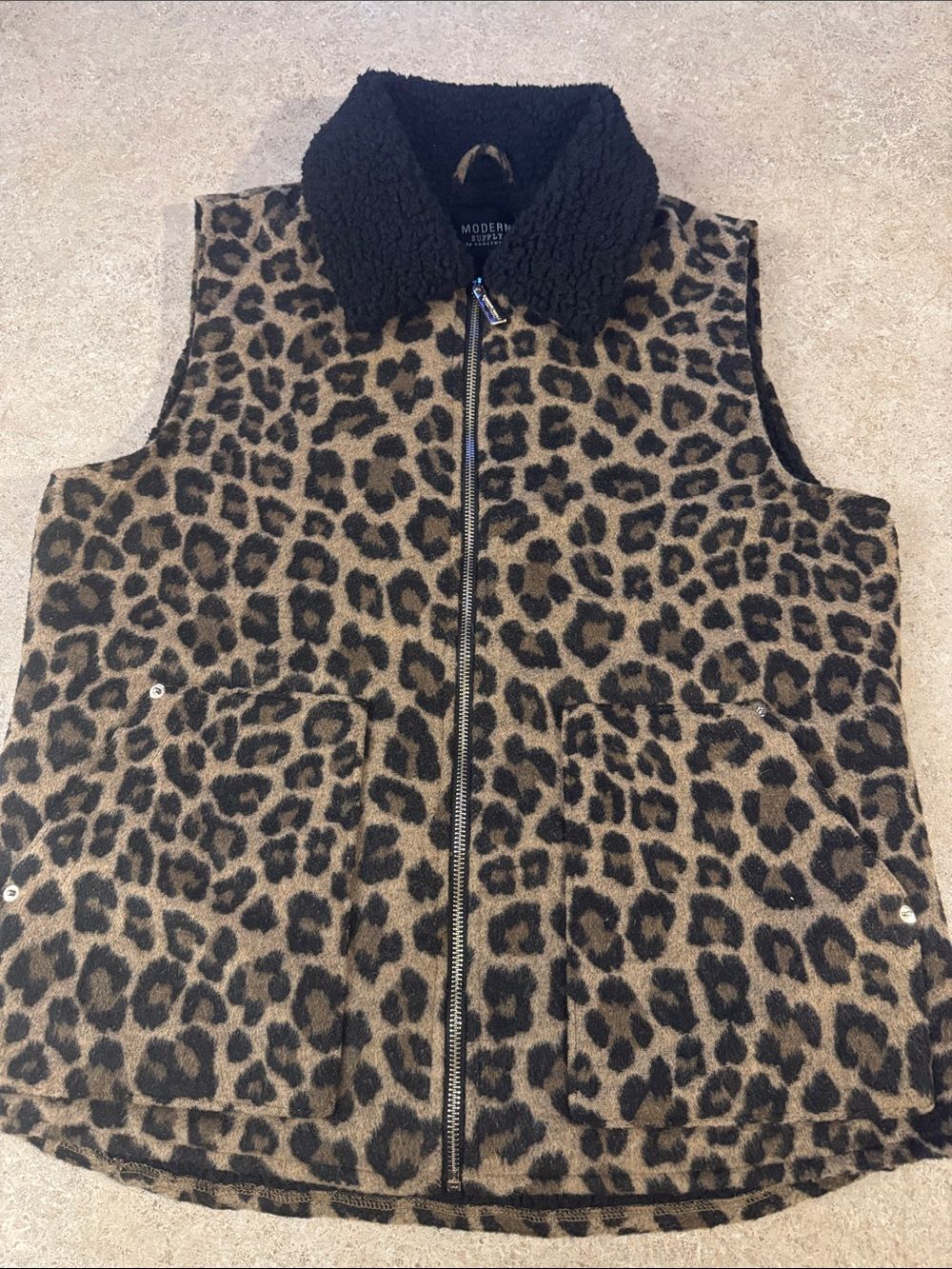 Modern Supply by Sanctuary Leopard Print Zip Vest with Sherpa Collar NWT Size M